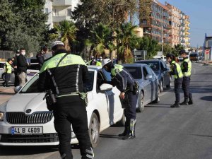 Silifke’de Emniyet Kemeri Denetimi