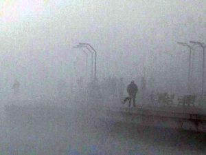 İ̇stanbul Boğazı Siste Adeta Kayboldu