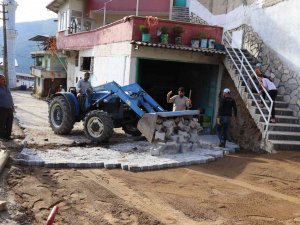 Nazilli’de Kırsal Mahallelerde Çalışmalar Sürüyor