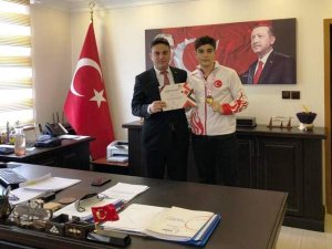 Lise Öğrencisi Karatede Dünya Üçüncüsü Oldu