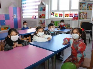 Sivas’ta Hayırseverden Eğitime Destek