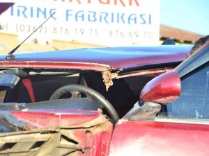 Samsun’da 2 Otomobil Çarpıştı