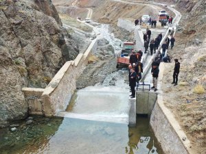 Başkale’de 6 Mahalle Arazi Suyuna Kavuştu