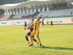 Tff 2 Lig : Hekimoğlu Trabzon Fk: 1- Bayburt Özel İ̇dare: 1