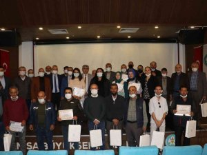 Manisa’da Arıcılar ’Ana Arı Ve Arı Sütü Üretimi’ Eğitimini Tamamladı