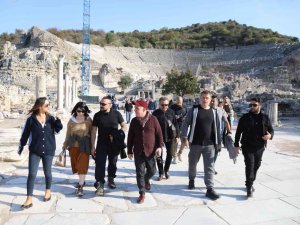 İ̇lham Veren Selçuk’tan Yıldızlar Geçti