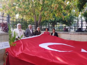 Türkiye’nin İlk En Büyük Türk Bayrağı Adana’da Göndere Çekilecek