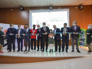 Meram’da Tübi̇tak Kitaplıkları Açıldı