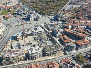 Konya’daki Mevlana Çarşısı Ve Altın Çarşı’da Tarihi Dönüşüm Sürüyor