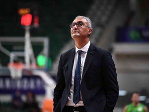 Tofaş, Baş Antrenör Hakan Demir İle Yollarını Ayırdı