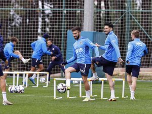 Fenerbahçe’de Altay Ve Gustavo Bireysel Antrenmanlara Başladı