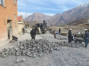 Hakkari Belediyesi, Küçük Sanayi Sitesi’nde Alt Yapı Çalışmalarını Sürdürüyor