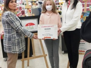 29 Ekim Cumhuriyet Bayramı Konulu Resim Yarışmasında Ödüller Sahiplerini Buldu