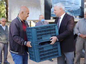 Saruhanlı Belediyesinden Çiftçilere Buğday Tohumu Ve Kasa Desteği