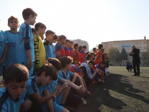 Özgür Aksoy, Futbol Turnuvası İle Anılıyor