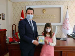 Minik Yazar Milli Eğitim Müdürü Çay’ı Ziyaret Etti