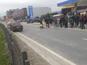 Otomobilin Yayaya Çarptığı Kaza Kamerada: 1 Yaralı