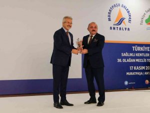 Nilüfer’e Sosyal Sorumluluk Ödülü