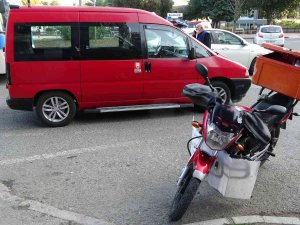 Samsun’da Motosikletli Kurye Kazası: 1 Yaralı