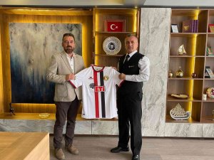 İ̇l Jandarma Komutanı Atasoy’dan Eskişehirspor’a Ziyaret