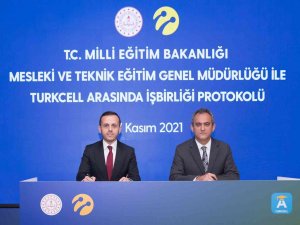 Turkcell Ve Meb’den Gençlere Yazılımcı Olma Fırsatı