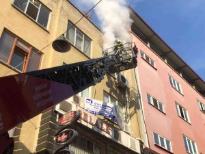 Samsun’da İş Yerinin Deposunda Yangın