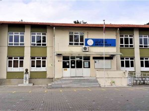 Atatürk Ortaokulu’nun Yerine Ticaret Merkezi Yapılacak
