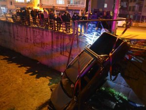 Ordu’da Kamyonet Dereye Uçtu