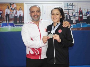 Milli Tekvandocu Sude Yaren Uzunçavdar Saraybosna’dan Bronz Madalya İle Döndü