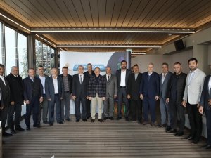 Ak Parti İ̇zmir İ̇l Başkanı Tarım Sektörü Temsilcileriyle Buluştu
