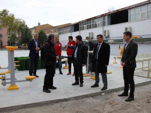 Akçakoca Modern Gençlik Merkezine Kavuştu