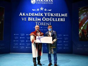 Saü’de Akademik Yükselme Ve Bilim İ̇nsanı Ödülleri Töreni