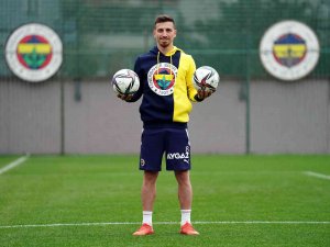 Mert Hakan Yandaş: "Derbiyi Kazanmaktan Başka Çaremiz Yok"