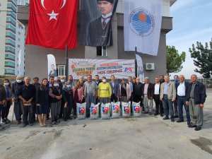Tarsus’ta Üreticilere Organik Gübre Desteği