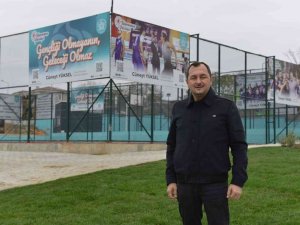 Başkan Yüksel Yapımı Süren Spor Sahalarını Denetledi
