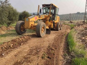 Turgutlu Belediyesi Kırsal Mahallelerde Çalışmalarını Sürdürüyor