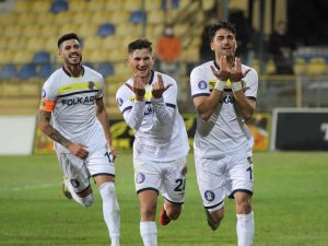 Menemenspor 3 Puan Peşinde