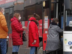 Rusya Korona Salgınında Günlük Bin 254 Can Kaybıyla Rekor Tazeledi
