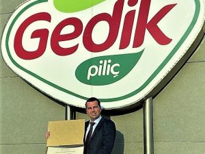 Gedik Piliç ‘Ar-ge Merkezi’ Belgesini Bakan Varank’tan Aldı