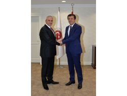 Zeybekci: "Türkiye Ve Kktc'nin Karşılıklı Yatırım Potansiyeli Arttırılmalı"