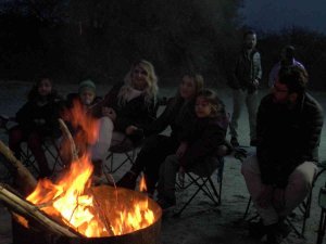 Kapadokya’nın Soğuğunda Halay Çekerek Isındılar