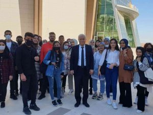 Z Kuşağının En Güvendiği Ünlülerden Biri Nihat Hatipoğlu