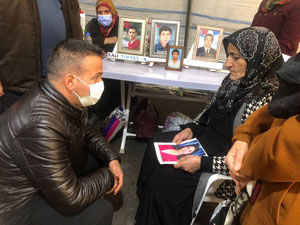 AK Parti Çayeli İlçe Başkanı Karahan, Diyarbakır Annelerini Ziyaret Etti