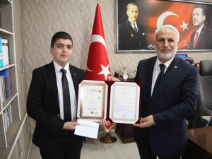 Ağrılı Hafızlar Belgelerine Kavuştu