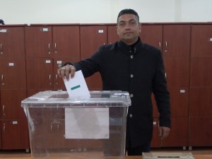 Bulgaristan’da İkinci Tura Kalan Cumhurbaşkanlığı Seçimleri Başladı