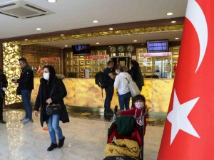 İ̇ranlıların Van’a Gelişi Esnafın Yüzünü Güldürdü