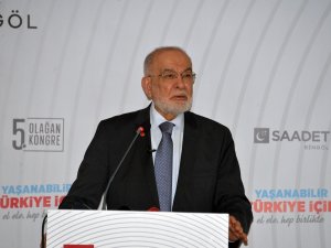 Karamollaoğlu: "Bugünkü İktidar Sahipleri İmam Hatip Okullarının Önünü Açtı, Başörtüsü Diye Bir Problem Kalmadı, Müteşekkiriz"