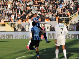 Spor Toto Süper Lig: Altay: 0 - Adana Demirspor: 1 (İ̇lk Yarı)