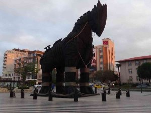 Truva Atı, Kazdağı Göknarları’ndan Yapılmış
