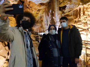 Gümüşhane’nin Yer Altı Sarayında Turizm Sezonu Devam Ediyor